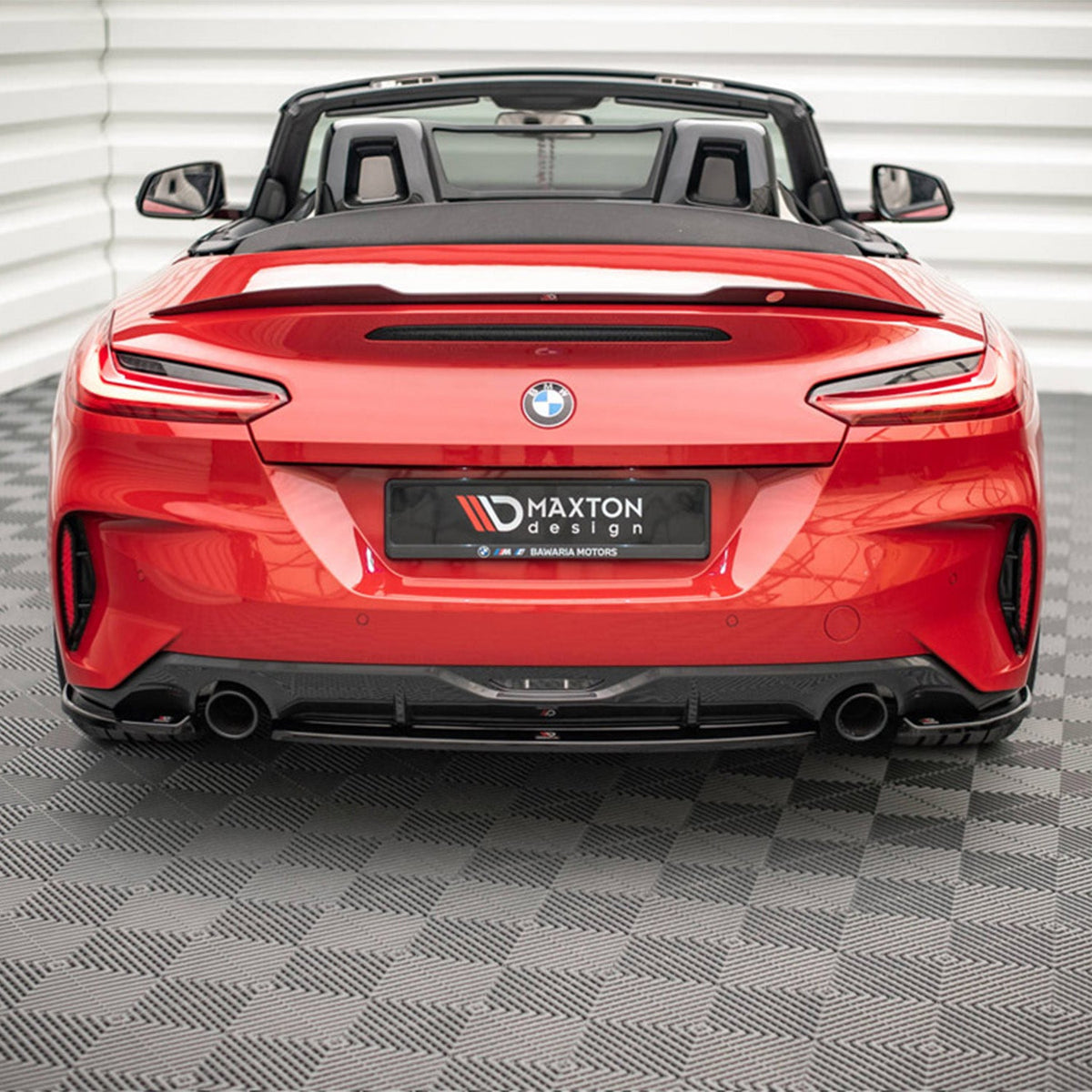 Maxton Design BMW Z4 Pre-LCI Central Rear Diffuser In Gloss Black (G29)