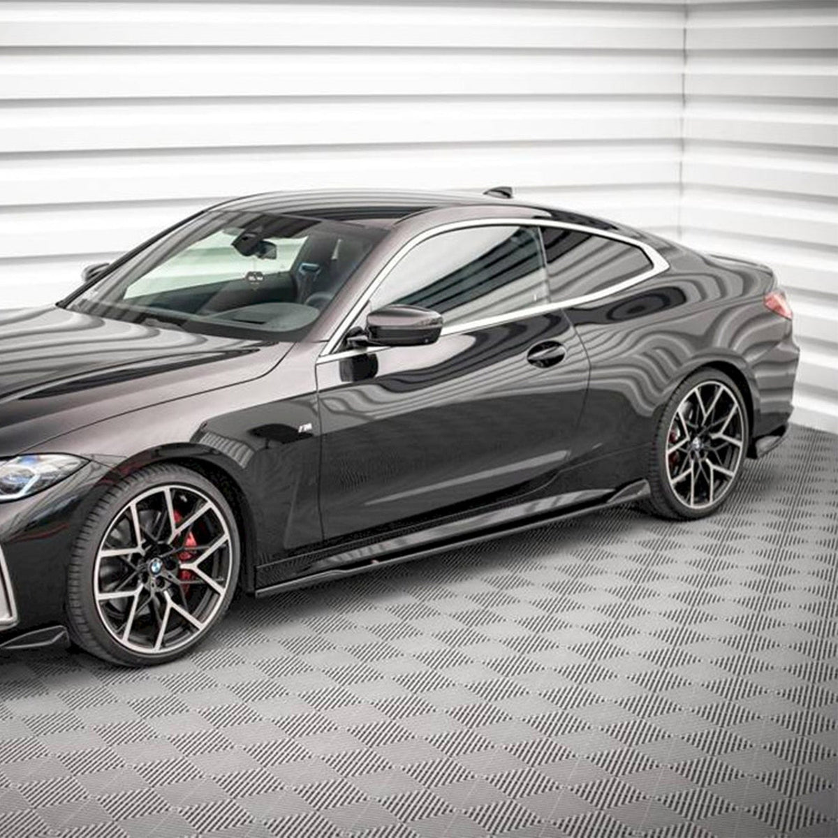 Maxton Design BMW 4 Series M Sport V2 Side Skirts In Gloss Black (G22/G23 incl. M440i & M440d)