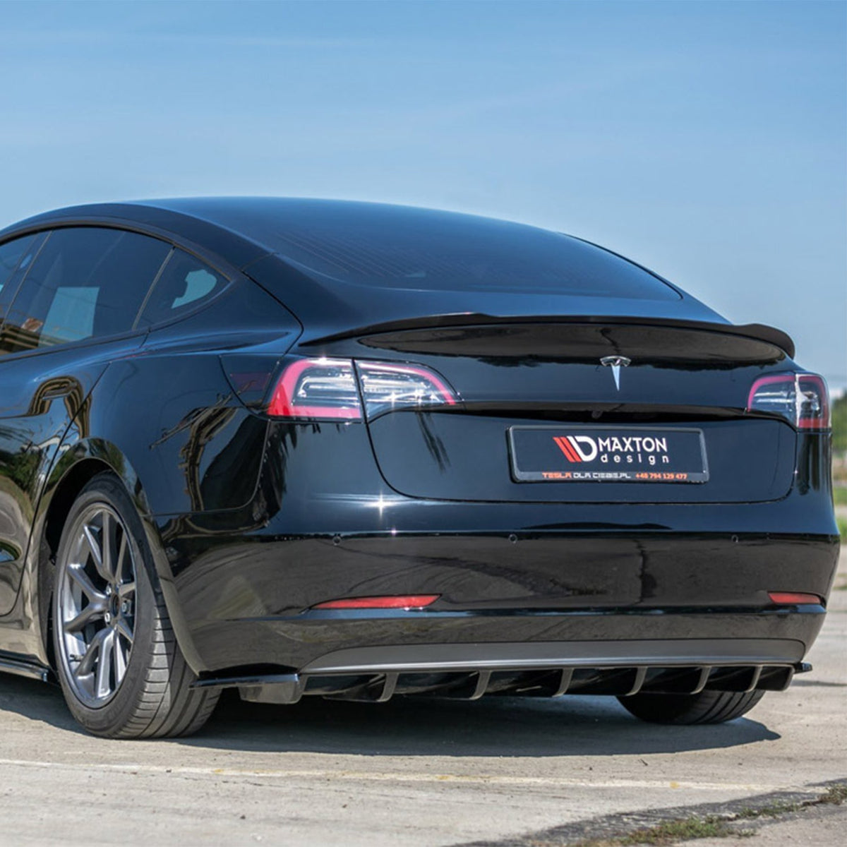 Maxton Design Tesla Model 3 Rear Spoiler In Gloss Black (2017-2023)