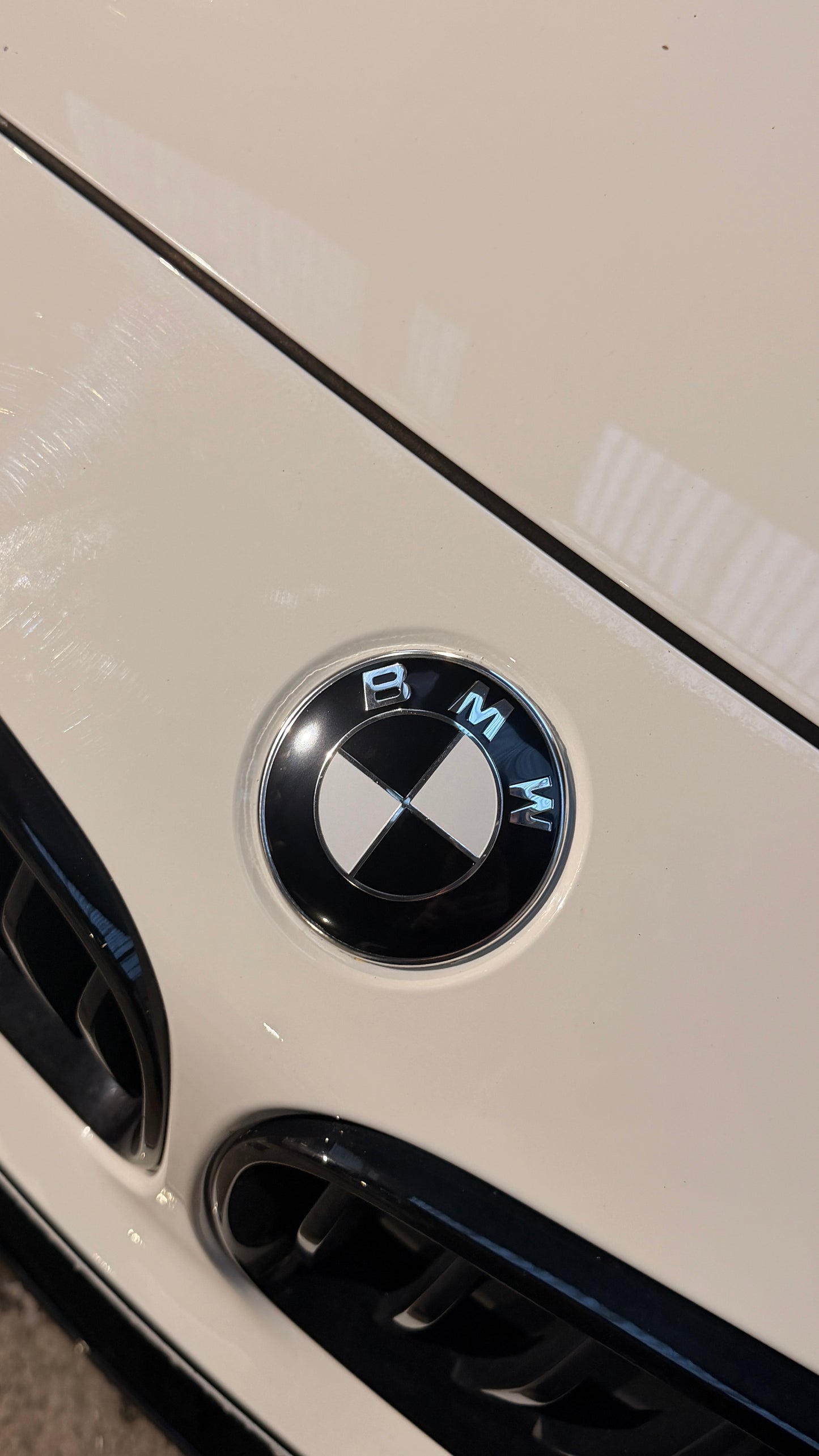 BMW 82mm Front x 74mm Rear Black & White Replacement Badges – Required Automotive