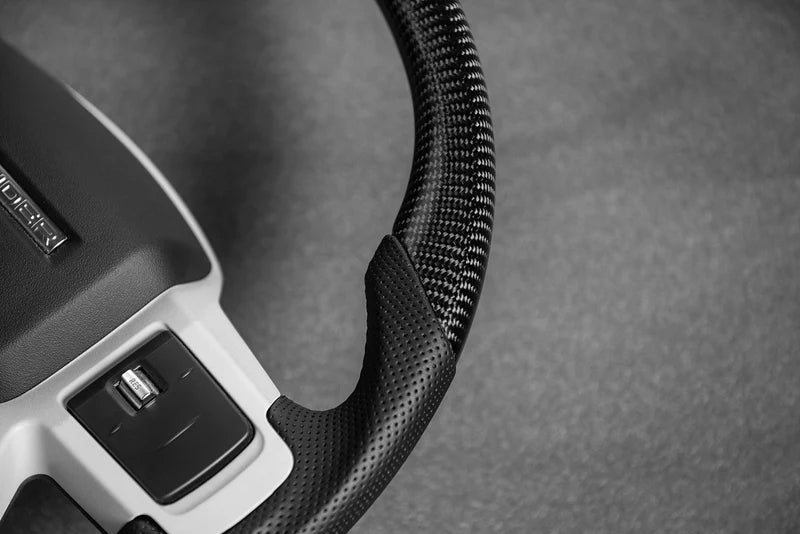 Land Rover Defender (2020-Present) Carbon Steering Wheel