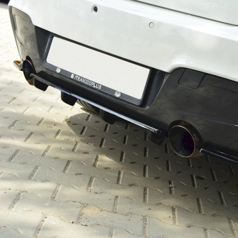 Maxton Central Rear Splitter BMW 1 F20/F21 M-Power (With Vertical Bars)