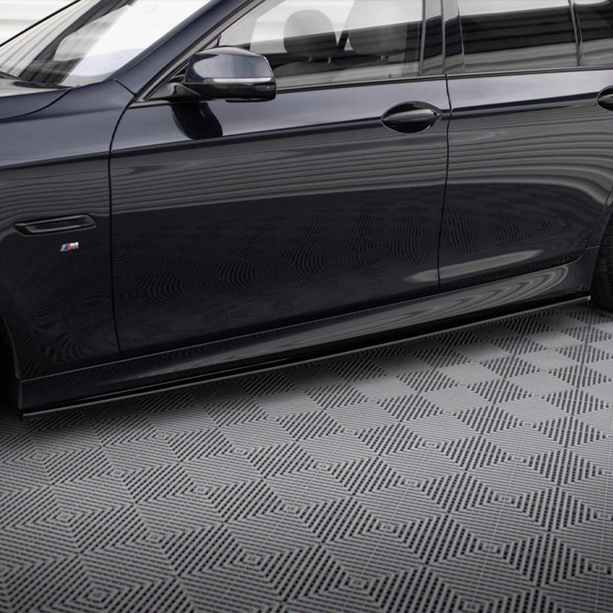 Maxton Design BMW M5 V1 Side Skirts In Gloss Black (F10)
