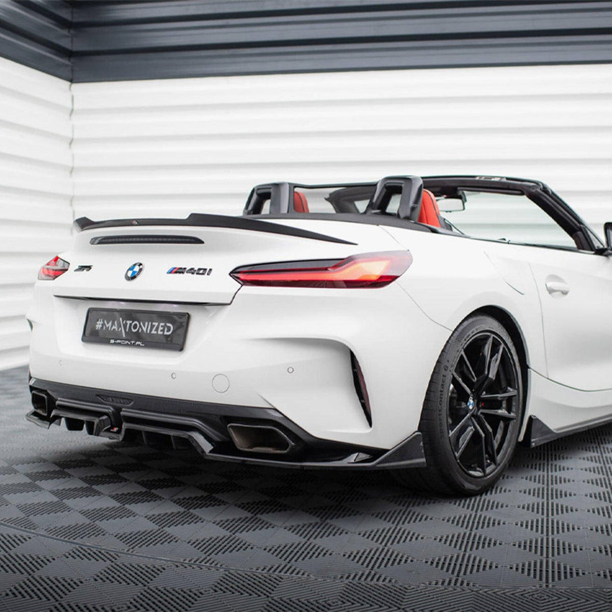 Maxton Design BMW Z4 M40i LCI Rear Diffuser In Gloss Black (G29)