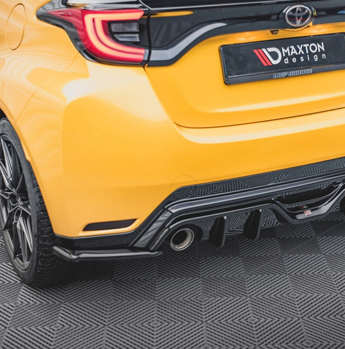 Maxton Design Toyota GR Yaris V3 Rear Side Splitters In Gloss Black (Mk4)