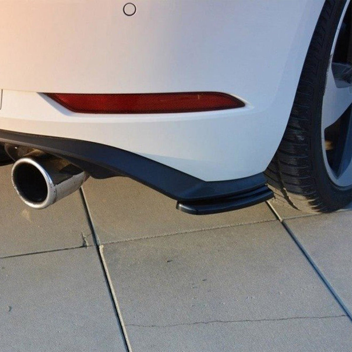 Maxton Design Volkswagen Golf GTI Rear Side Splitters In Gloss Black (Mk7.5)