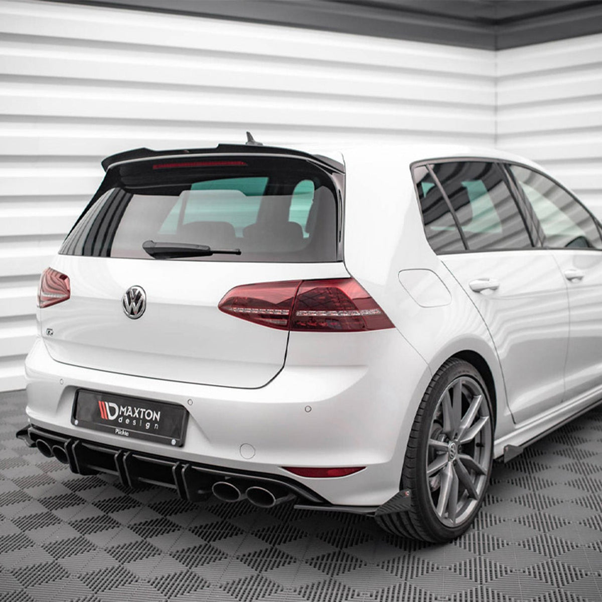 Maxton Design Volkswagen Golf R Street Pro Rear Side Splitters In Black With Flaps (Mk7)