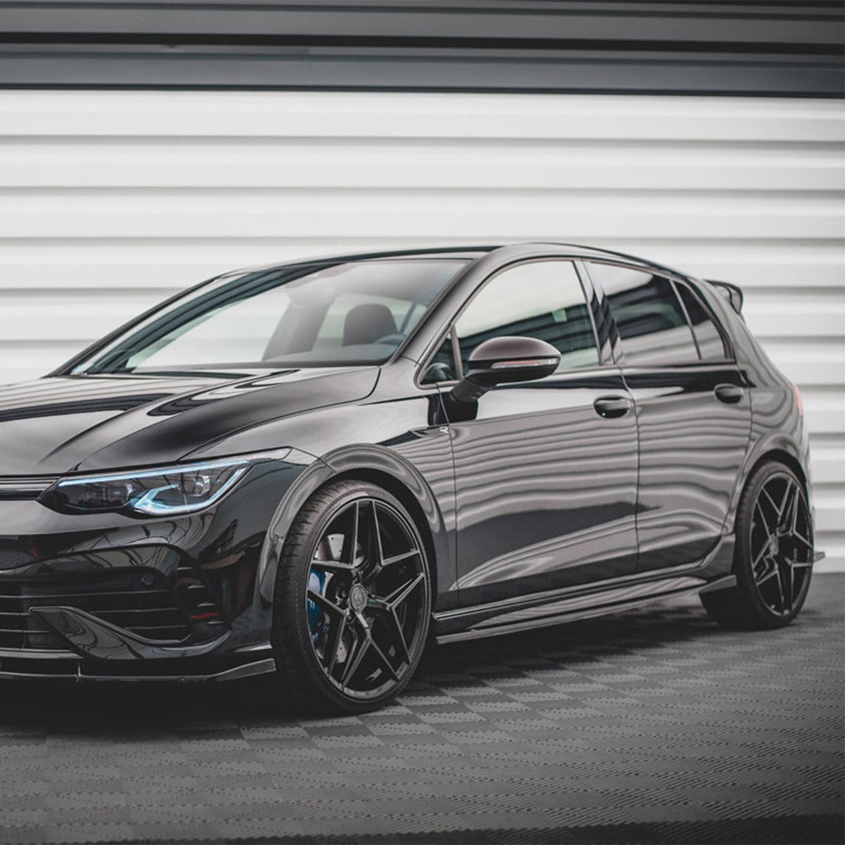 Maxton Design Volkswagen Golf R V2 Side Skirts In Gloss Black (Mk8)