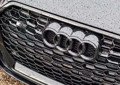 Audi A3 / S3 8V (Facelift) Replacement Honeycomb Front Grille in Gloss Black (2017-2020 Models)