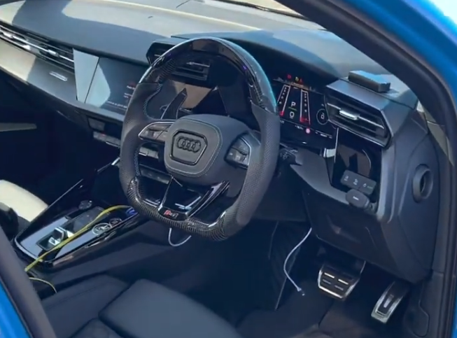 Audi RS3 2021+ Custom Steering Wheel